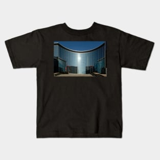 A building on Wangfujing street Kids T-Shirt